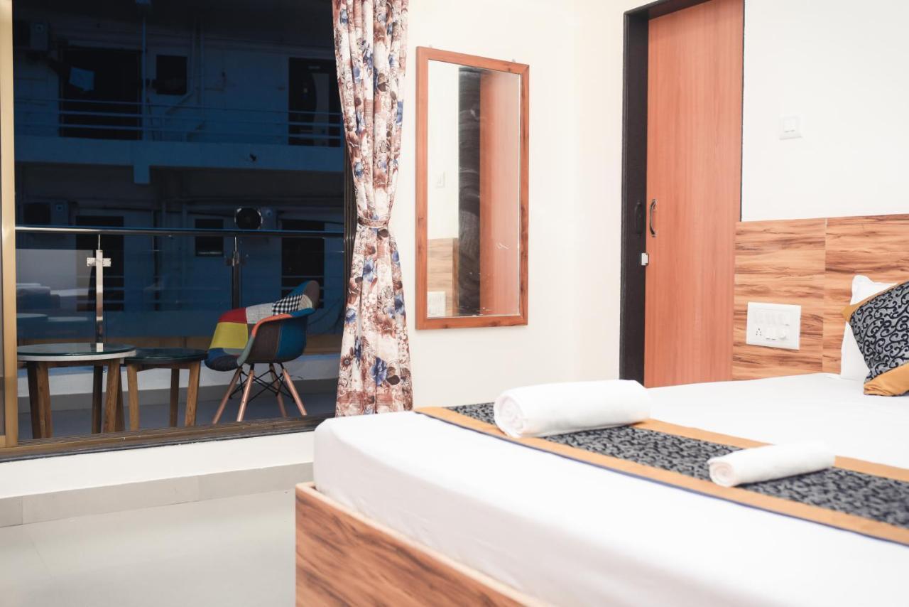 Lotus Hotel Nagaon Beach Alibag Exterior photo